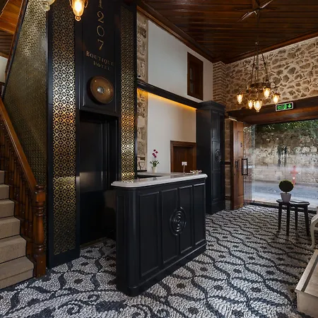 1207 Special Class Hotel 3*