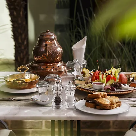 1207 Special Class Otel 3*